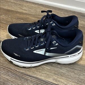 Brooks Women’s Ghost 15 Running Shoes - navy blue and White